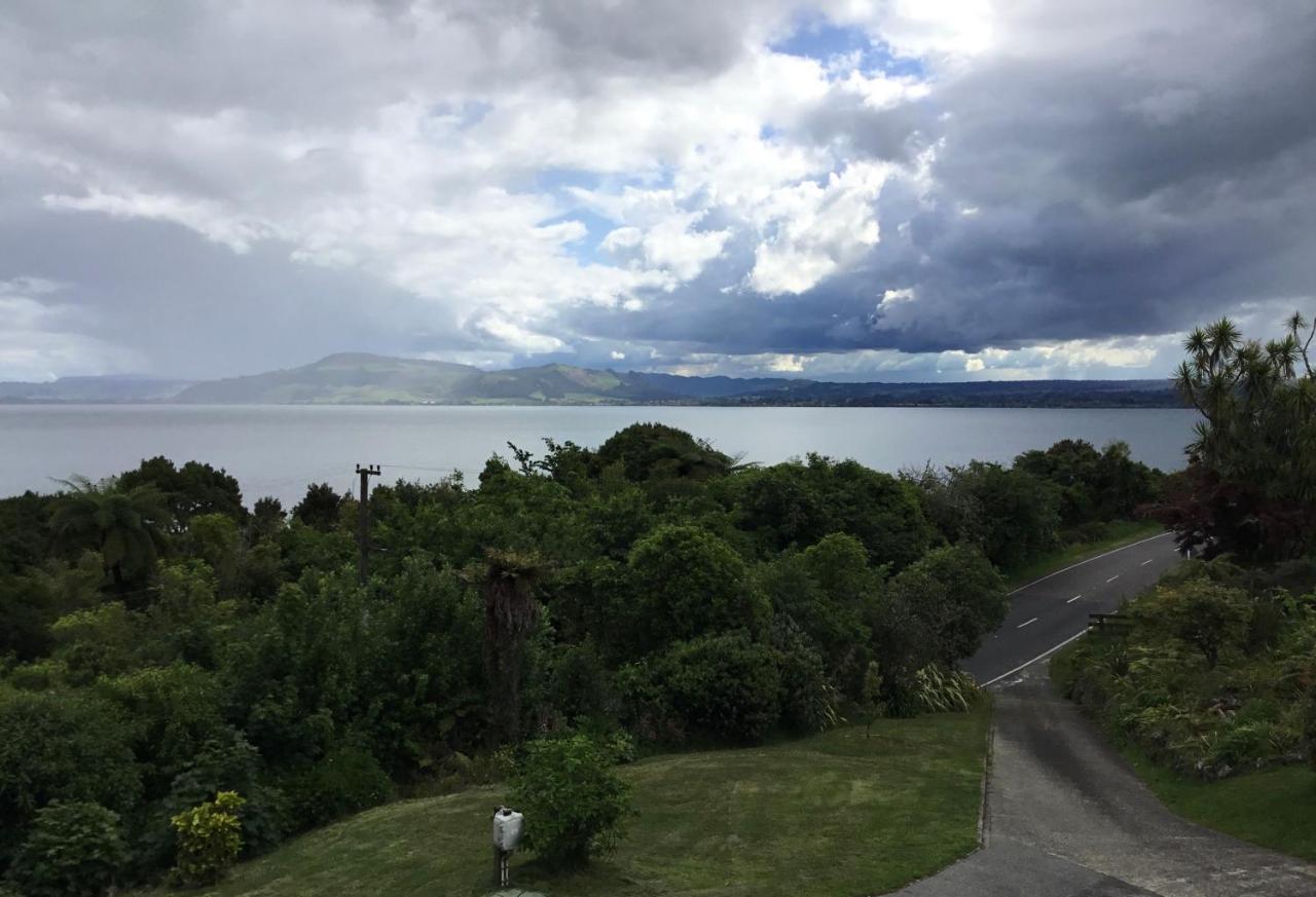 Spectacular Lake Views Rotorua Exterior foto